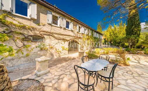 Villa à Grasse, Provence-Alpes-Côte d'Azur, France 1