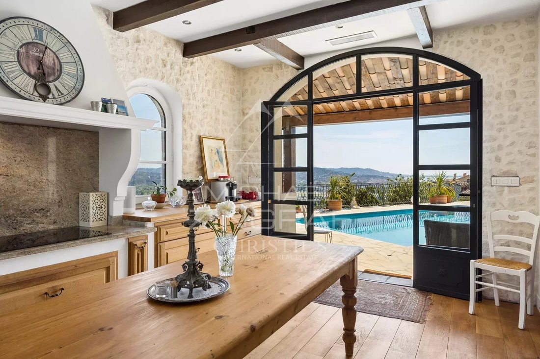 Villa in Les Termes, Mandelieu-la-Napoule, France 5 - 18061420