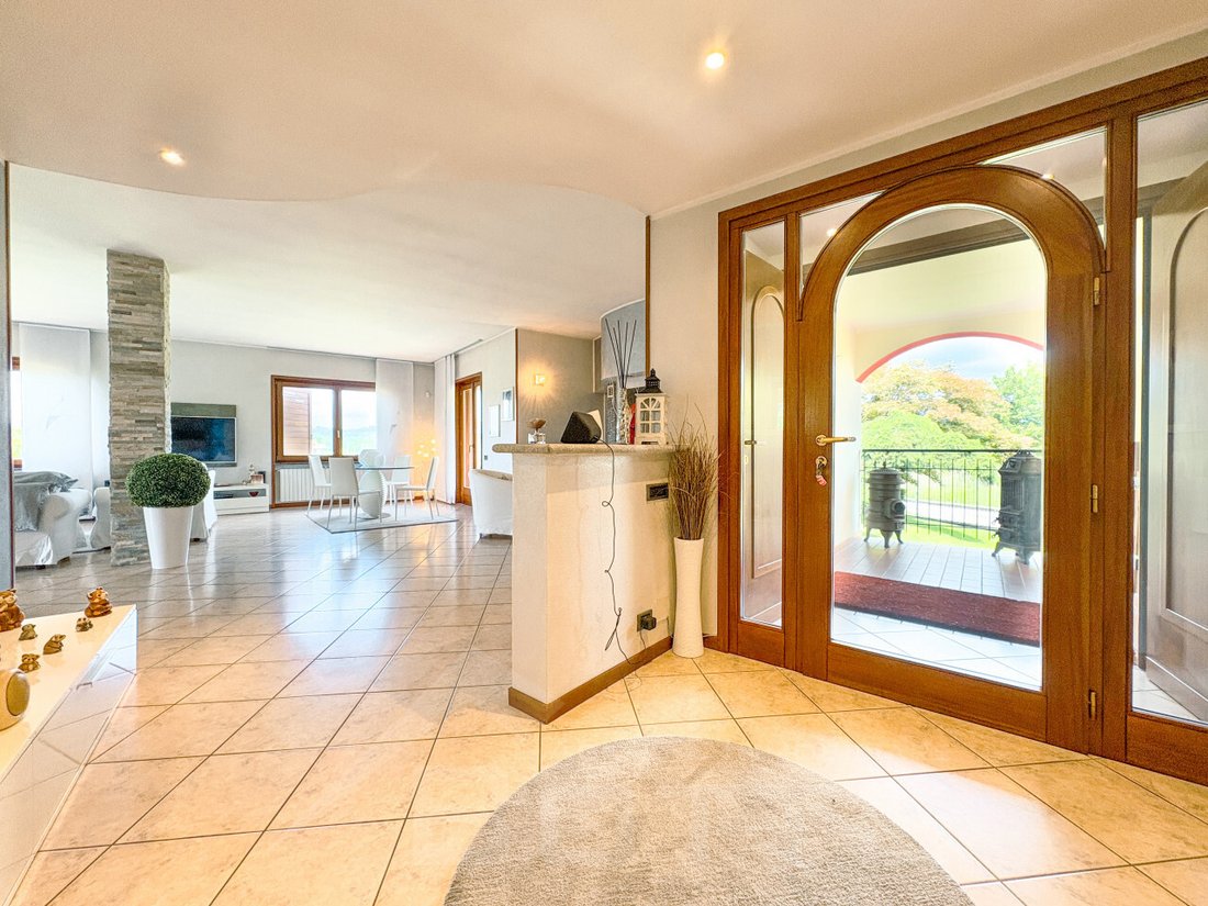 Villa in Cecca-Agagliate, Piedmont, Italy 4 - 18064959