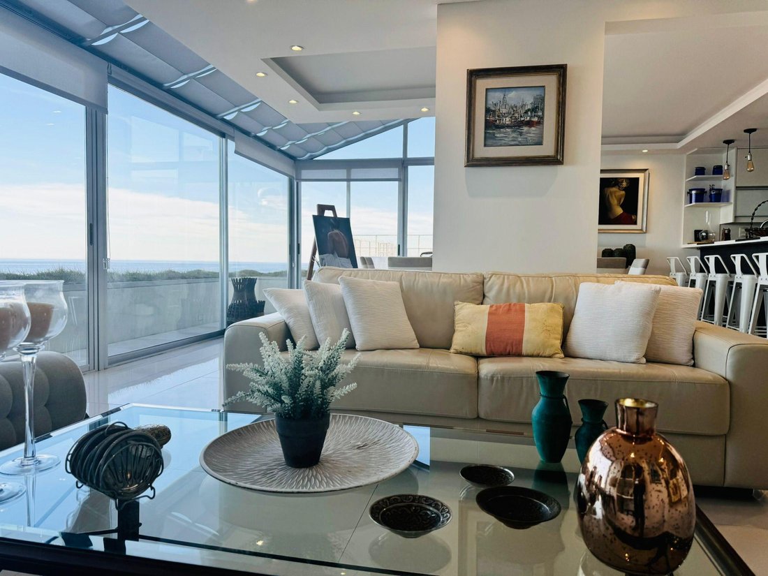 Apartment in Punta del Este, Maldonado Department, Uruguay 1 - 18063358