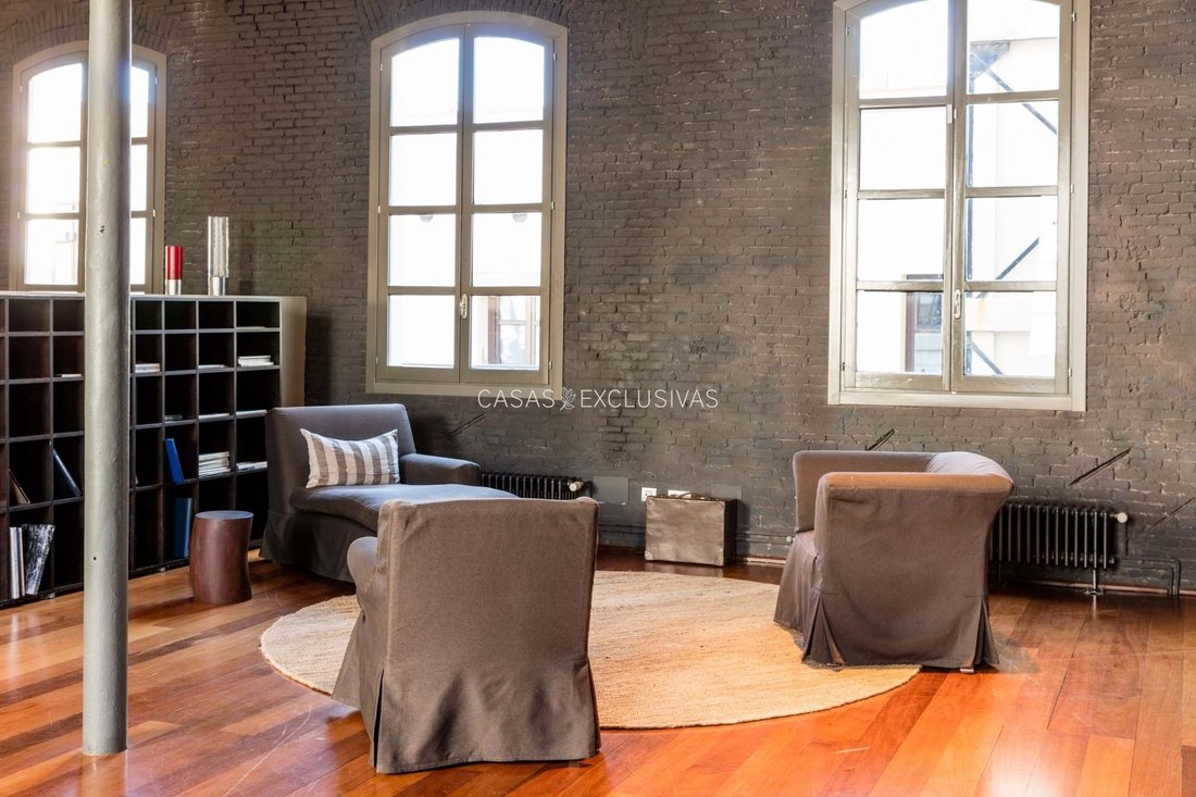 Apartment in Eixample, Barcelona, Spain 4 - 17915773