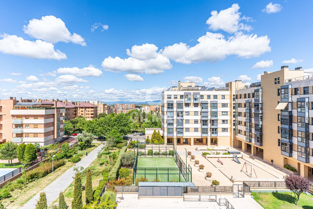 Wohnung in Fuencarral-El Pardo, Madrid, Spanien 2 - 18062662