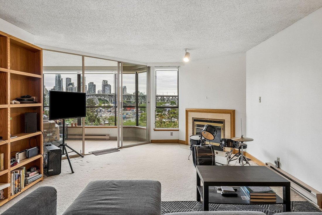 Condo in Vancouver, British Columbia, Canada 5 - 18061988