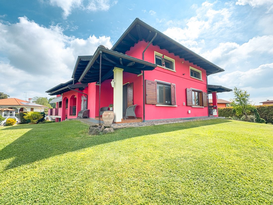 Villa in Cecca-Agagliate, Piedmont, Italy 3 - 18064959
