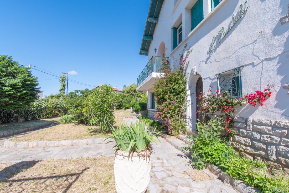 House in Espace Villeroy-Les Quilles, Sète, France 4 - 18064088