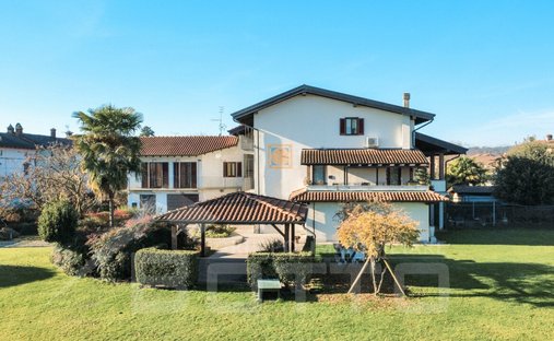 House in Cecca-Agagliate, Piedmont, Italy 1