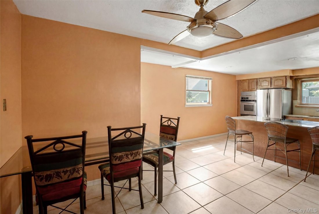 House in West Hempstead, New York, United States 5 - 18063748