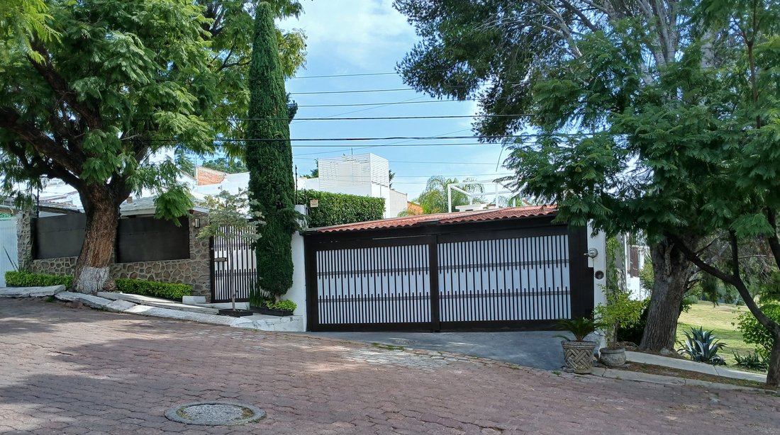 House in Santiago de Querétaro, Querétaro, Mexico 1 - 18007287