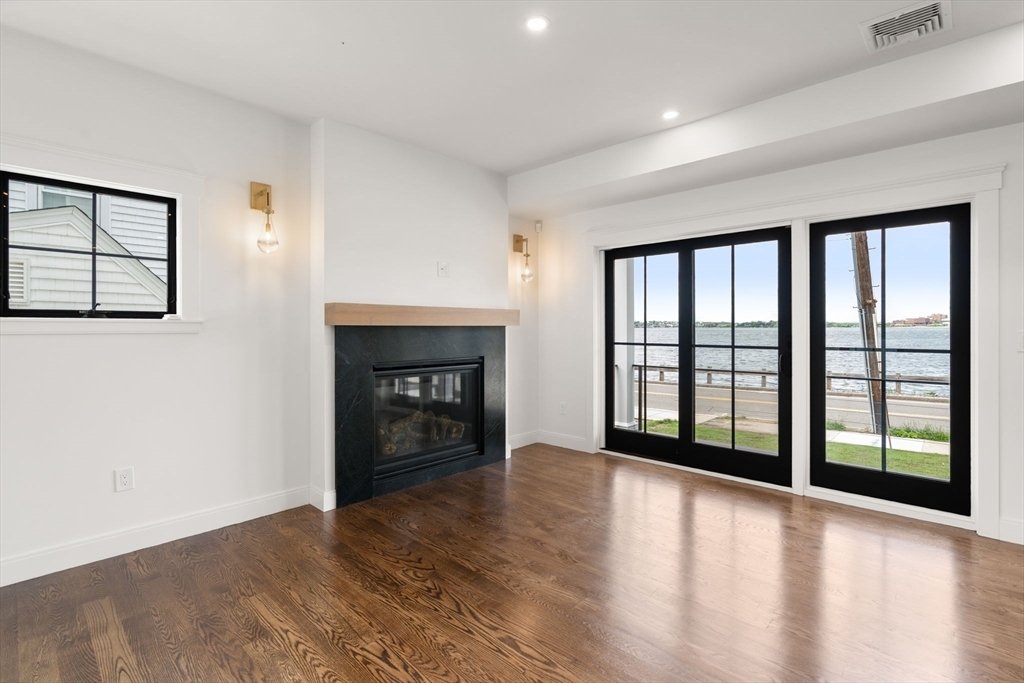 House in Quincy, Massachusetts, United States 5 - 18065009