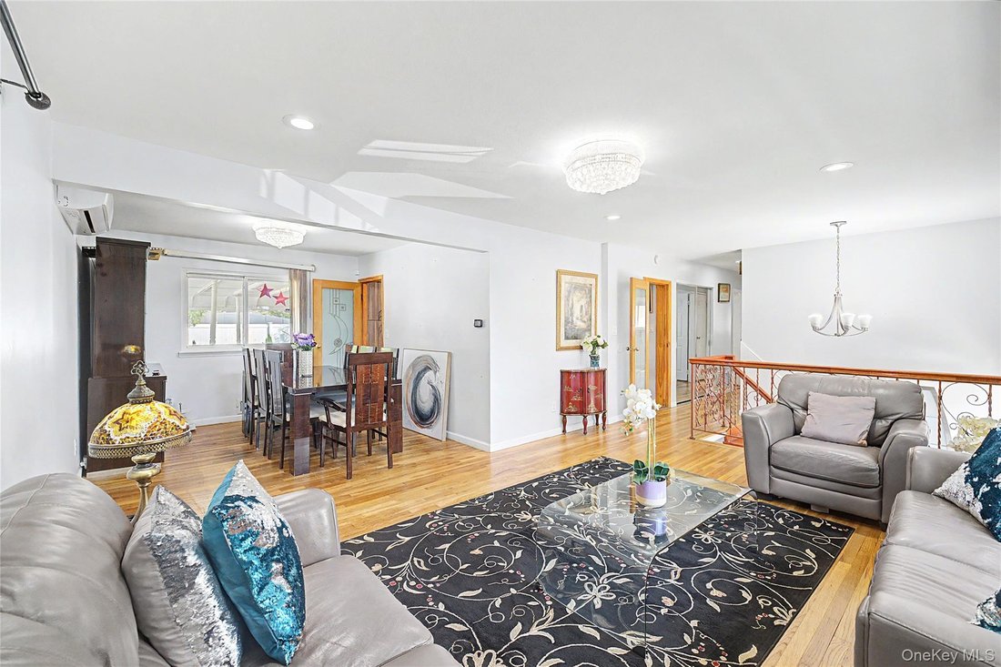 House in Jericho, New York, United States 5 - 17978357