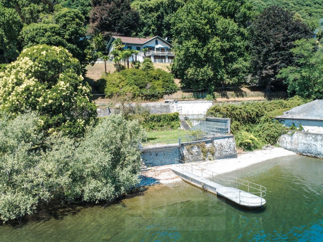 Villa in Cecca-Agagliate, Piedmont, Italy 1 - 18064092