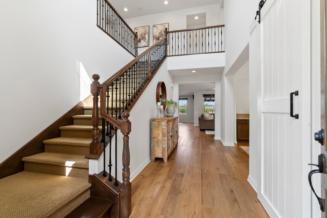 Rancho Santa Fe, California, United States 5 - 18061110