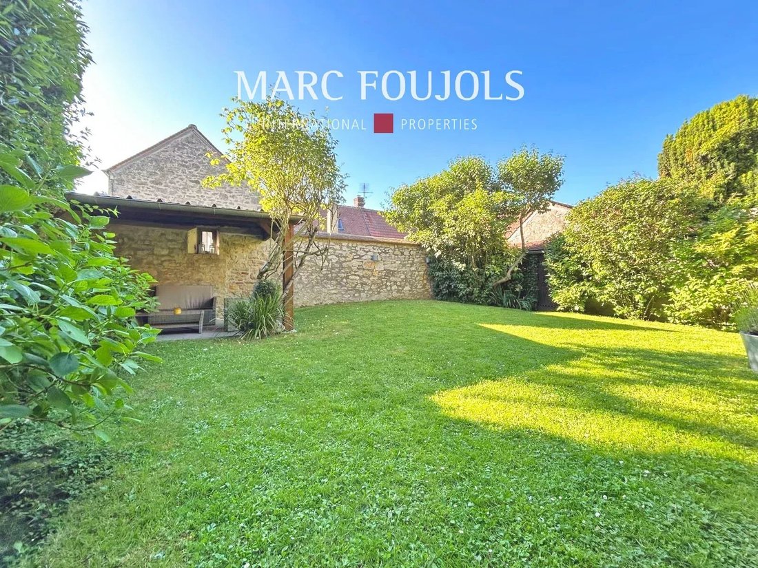 House in Senlis, Hauts-de-France, France 2 - 17663834