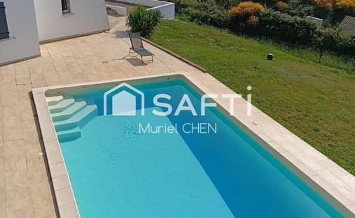 House in Zone Sud, Saint-Gilles, France 1