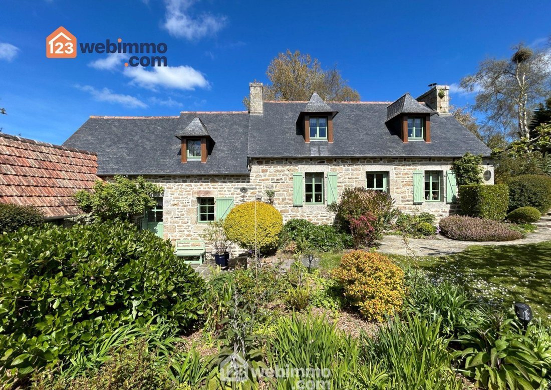 Villa in Tredrez-Locquemeau, Brittany, France 3 - 18064631