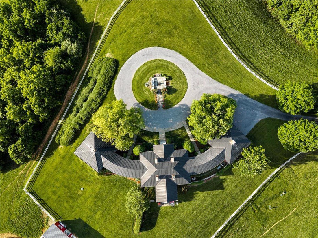 House in Lexington, Virginia, United States 2 - 18058650