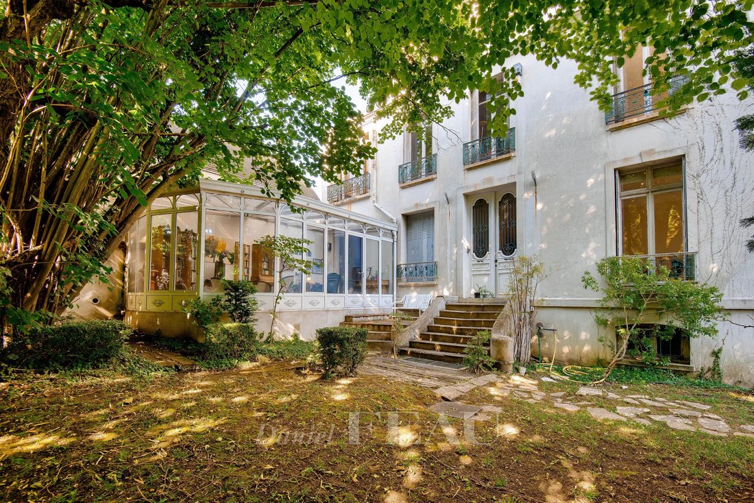House in Petit Garches, Garches, France 5 - 18064769