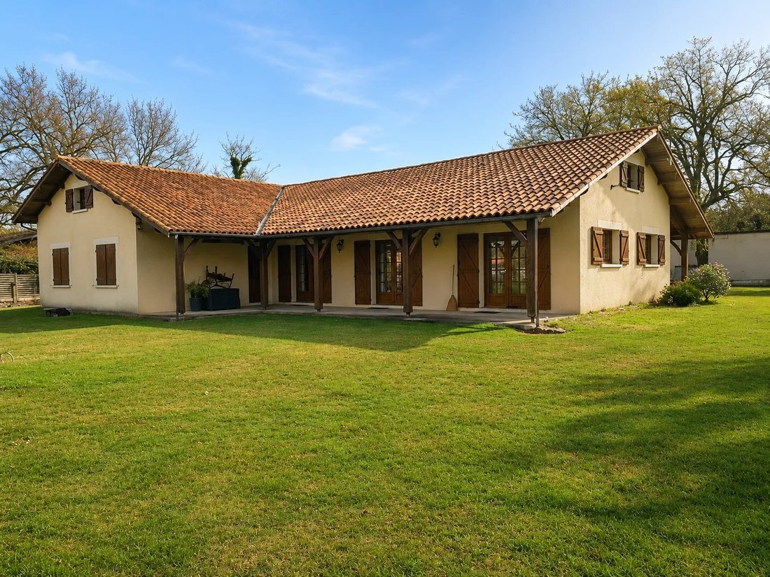House in Mios, Nouvelle-Aquitaine, France 2 - 17348339