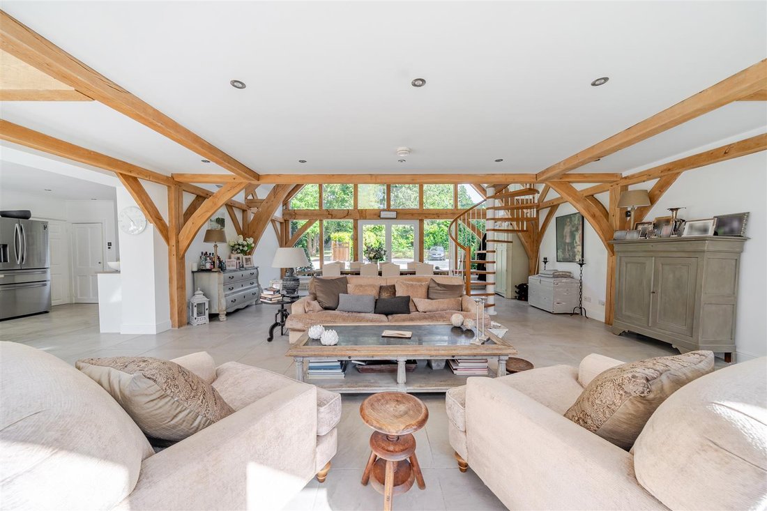 House in Hindhead, Grayshott, England 2 - 18062885