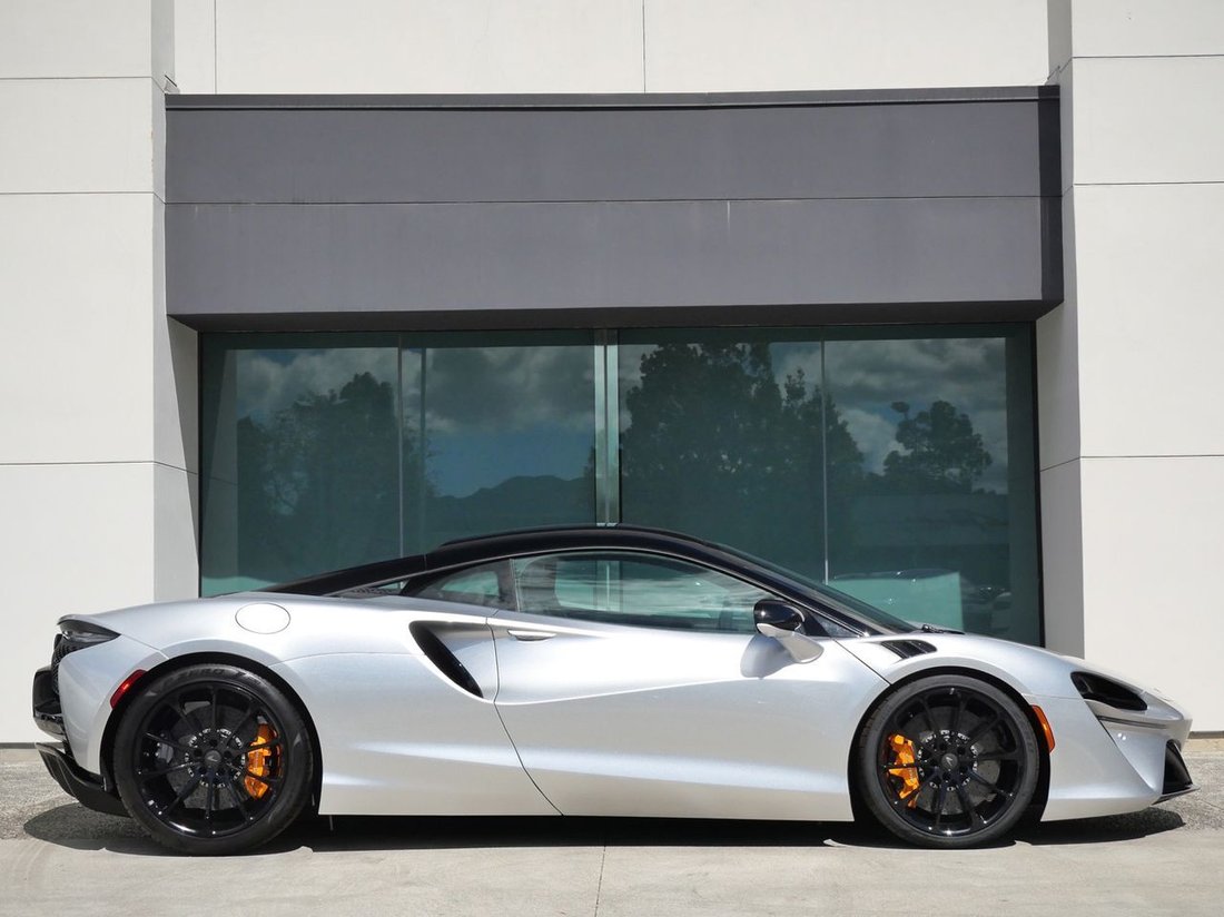 Coupe in Thousand Oaks, CA, United States 3 - 17225539