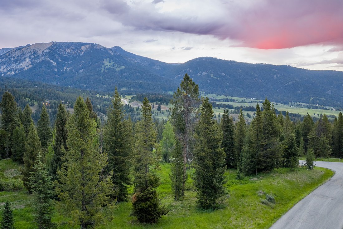 Land in Gallatin Gateway, Montana, United States 1 - 18062347