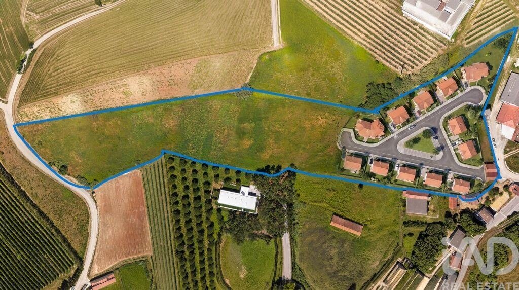Land in Alcobaca e Vestiaria, Leiria District, Portugal 1 - 18045298