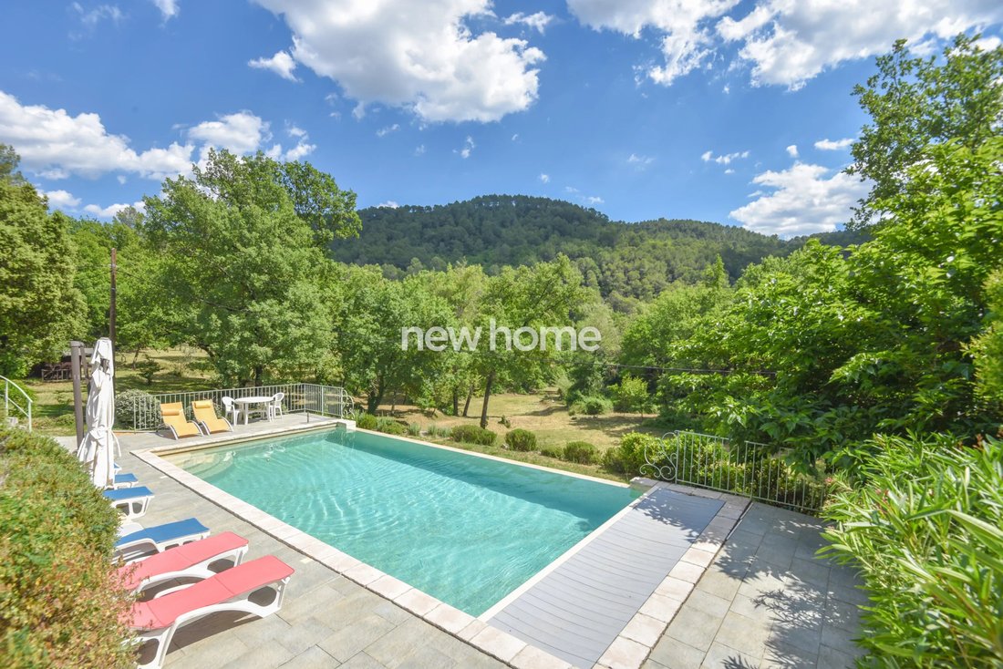 Villa in Salernes, Provence-Alpes-Côte d'Azur, France 2 - 18064636