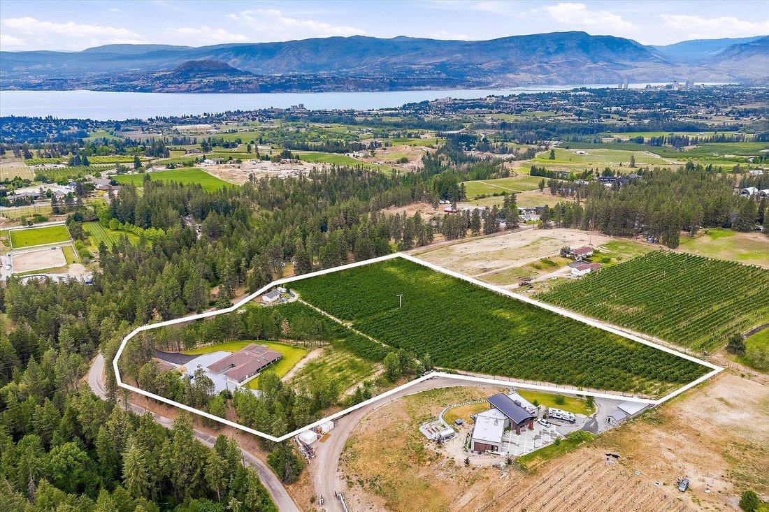 House in Kelowna, British Columbia, Canada 5 - 18064860