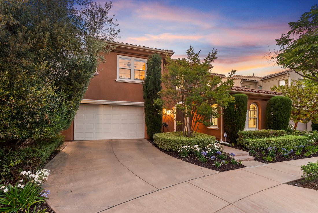 Rancho Santa Fe, California, United States 2 - 18061110