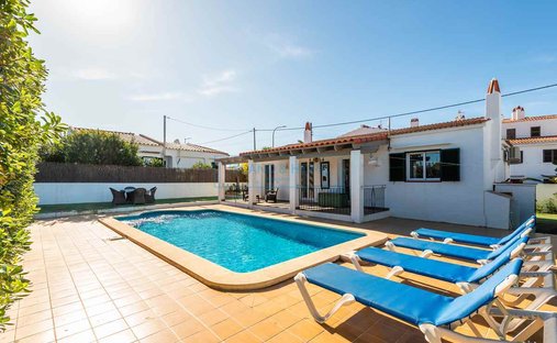 Villa in Alaior, Balearische Inseln, Spanien 1