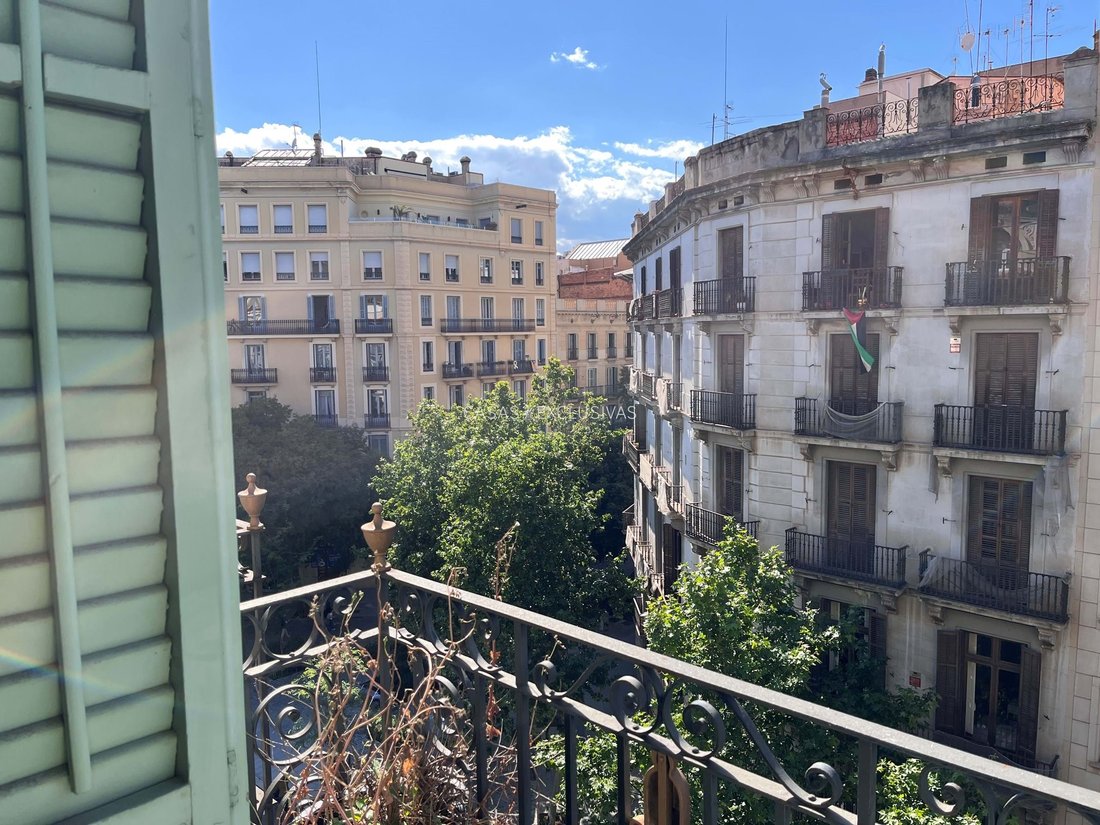 Apartment in Eixample, Barcelona, Spain 3 - 17931648