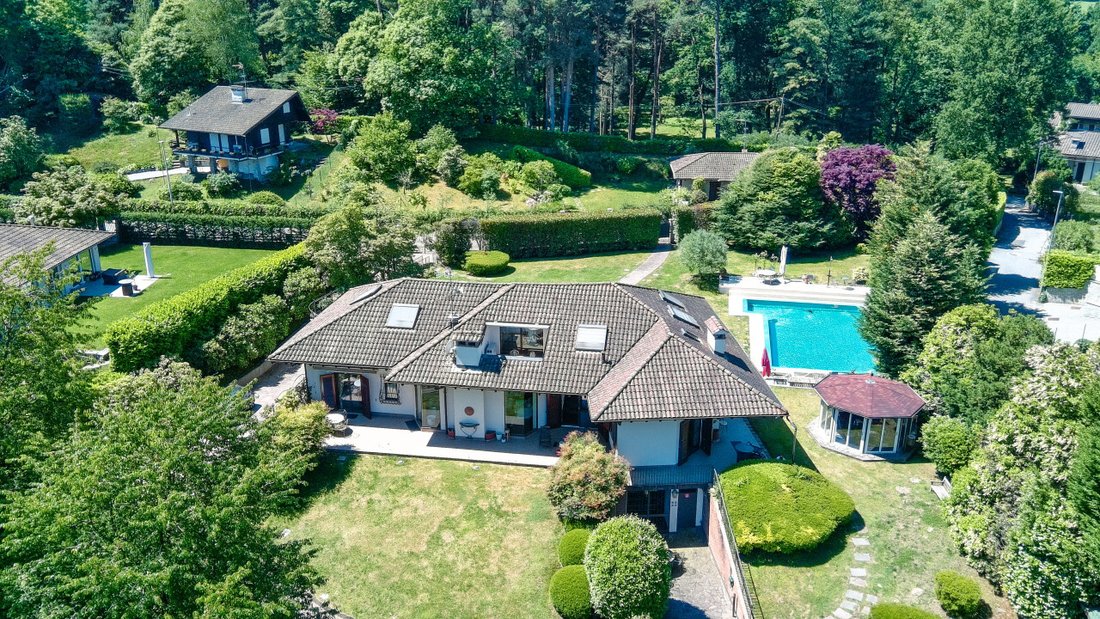 Villa in Cecca-Agagliate, Piedmont, Italy 1 - 18063986