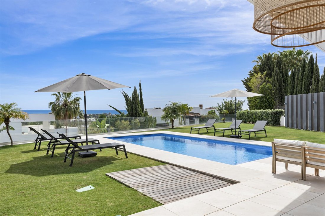 Villa in Benahavis, Andalusia, Spain 2 - 18063188