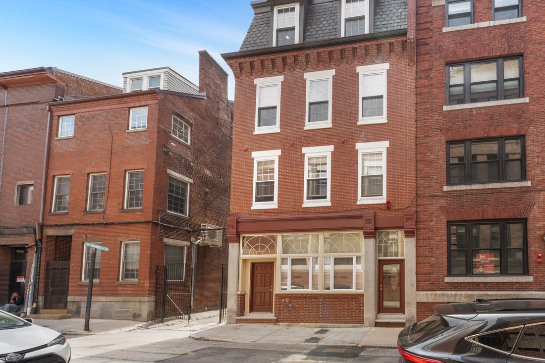 Boston, Massachusetts, United States 4 - 18061983