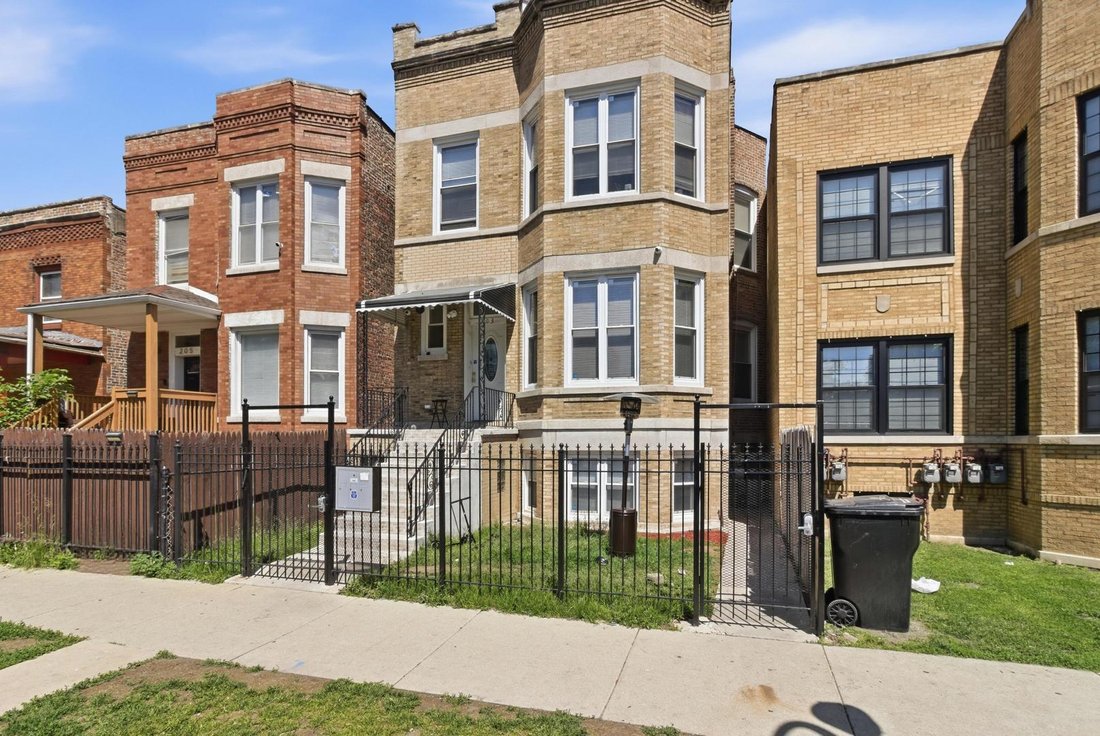 Chicago, Illinois, United States 1 - 18063482