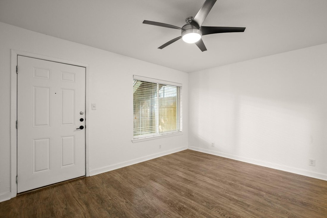 Condo in Austin, Texas, United States 5 - 18063833