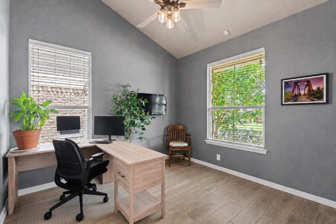 House in Georgetown, Texas, United States 3 - 18063245