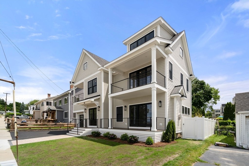 House in Quincy, Massachusetts, United States 1 - 18065009