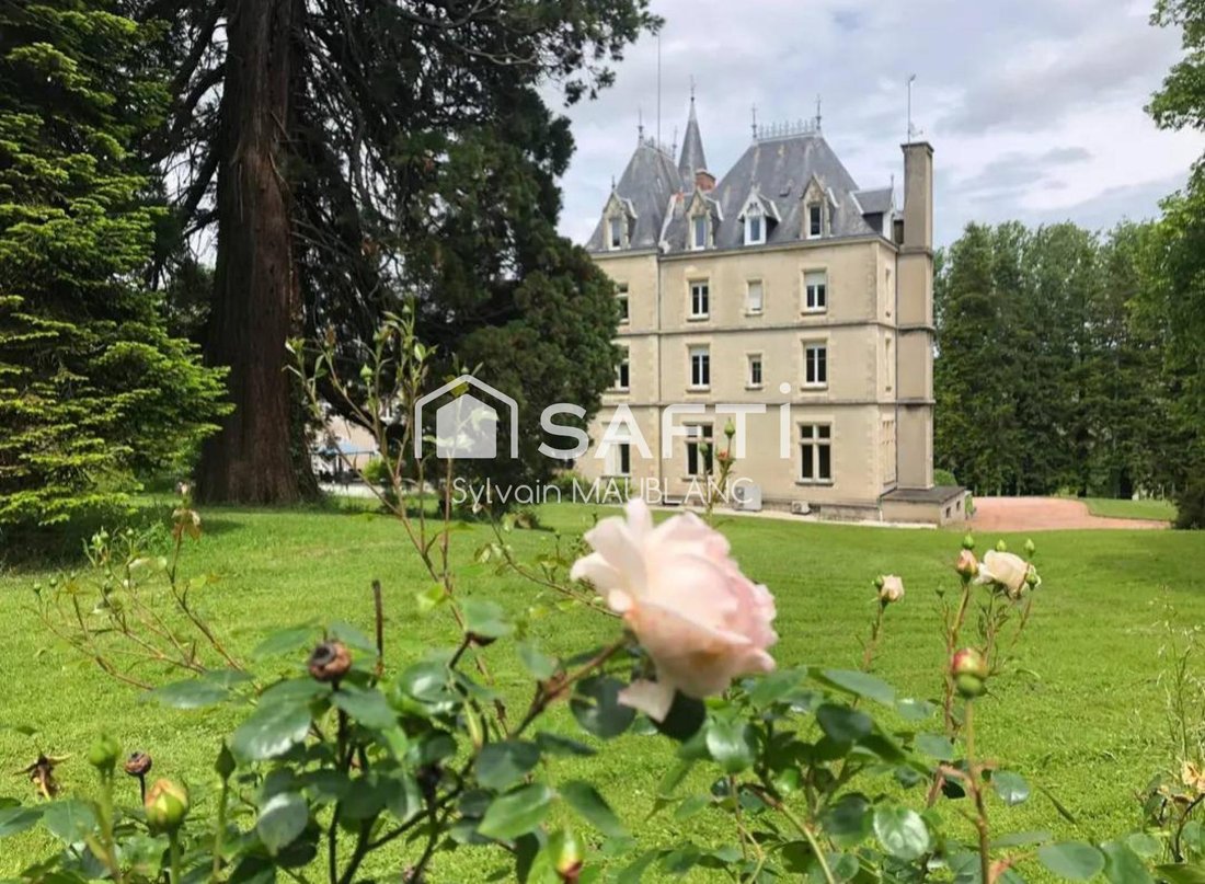 House in Sanssat, Auvergne-Rhône-Alpes, France 3 - 18062447