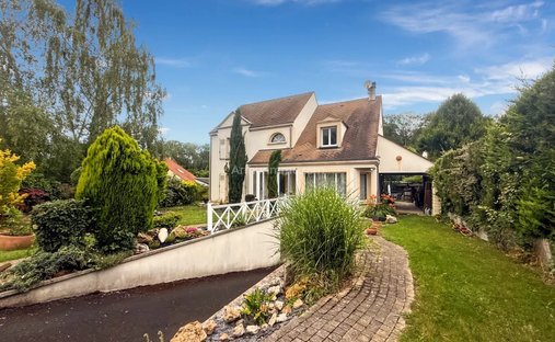 House in Nord, Thorigny-sur-Marne, France 1