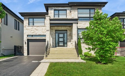 House in Beloeil, Quebec, Canada 1