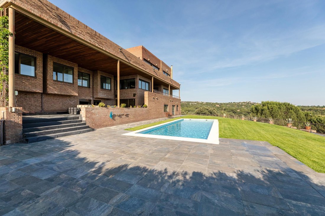 Villa in Galapagar, Comunidad de Madrid, Spain 3 - 18036782