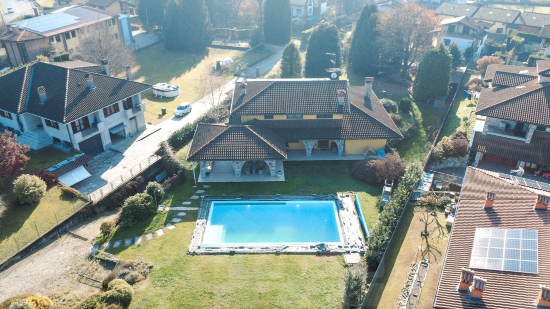 Villa in Cecca-Agagliate, Piedmont, Italy 2 - 18064397