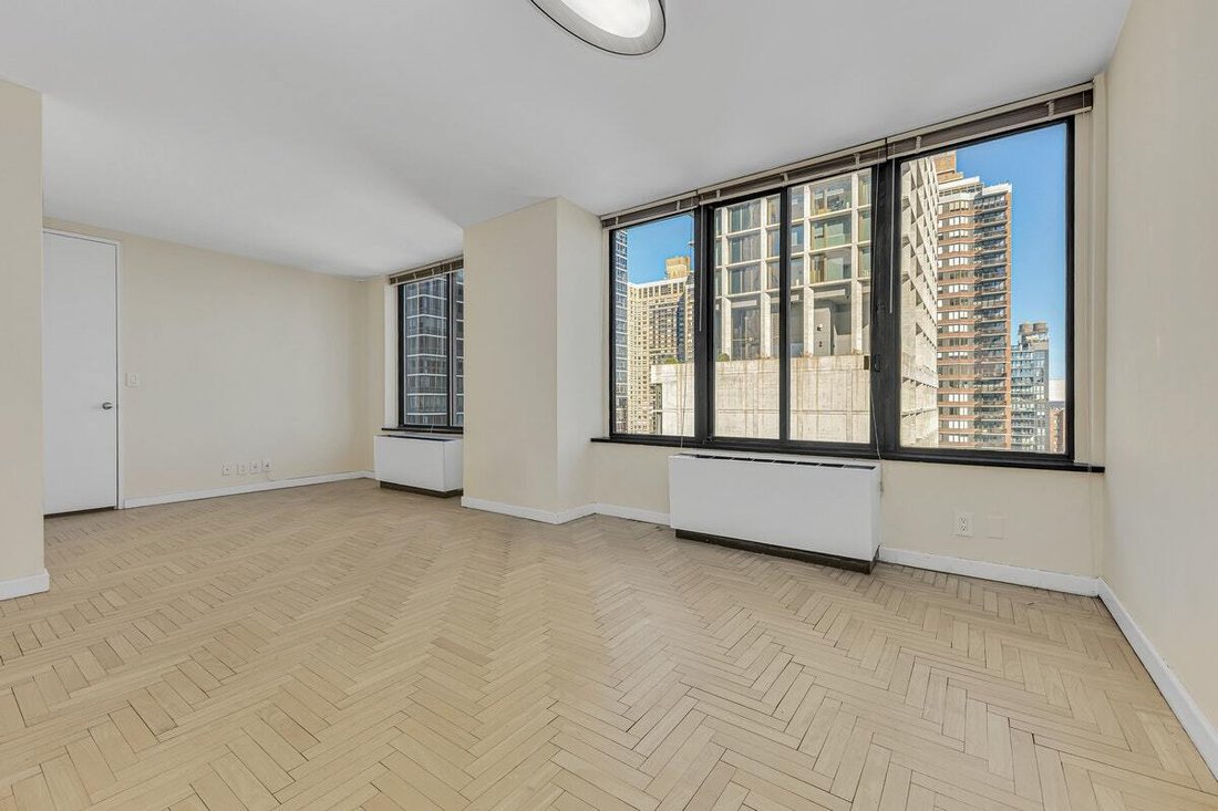 Condo in New York, New York, United States 1 - 16780855