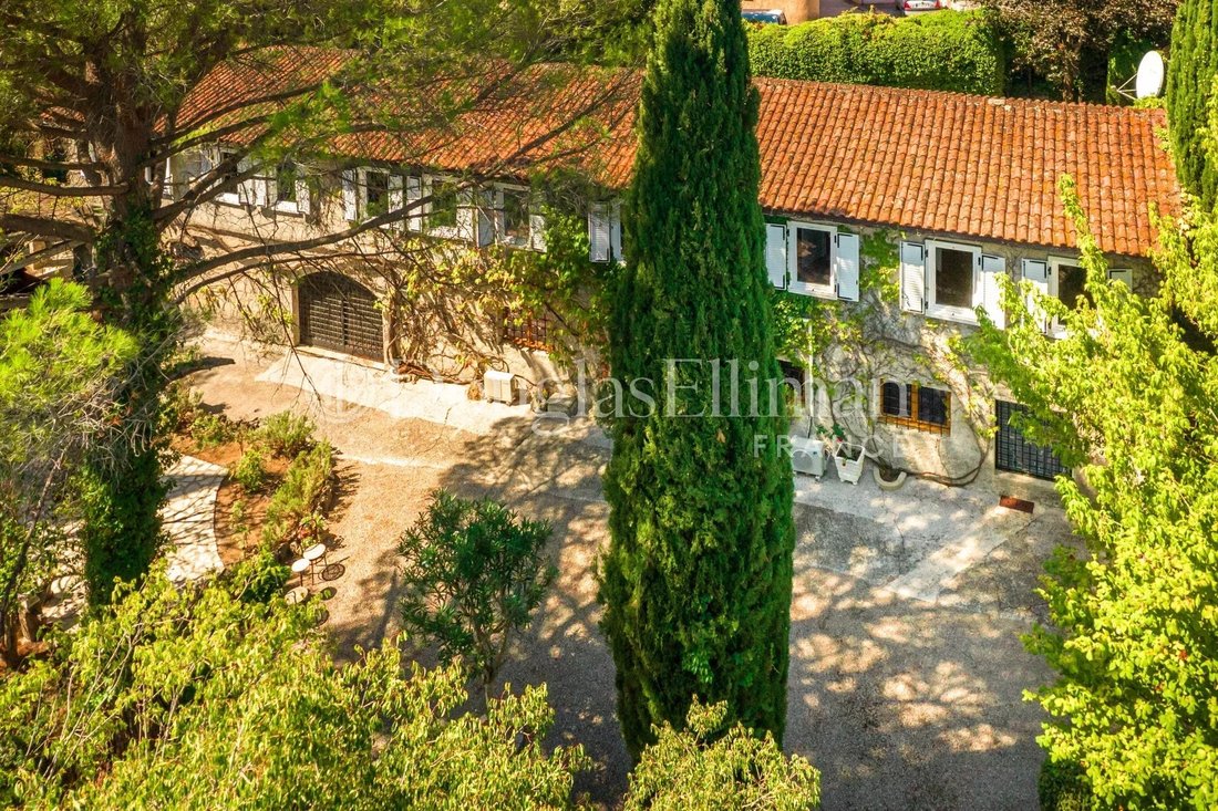 Villa en Grasse, Provenza-Alpes-Costa Azul, Francia 2 - 13603623