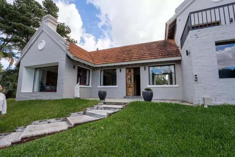 House in Punta del Este, Maldonado Department, Uruguay 4 - 18063428