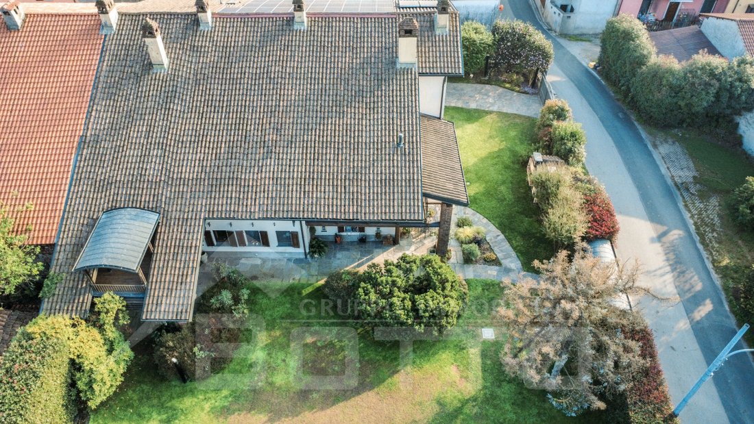 Villa in Cecca-Agagliate, Piedmont, Italy 5 - 18064703