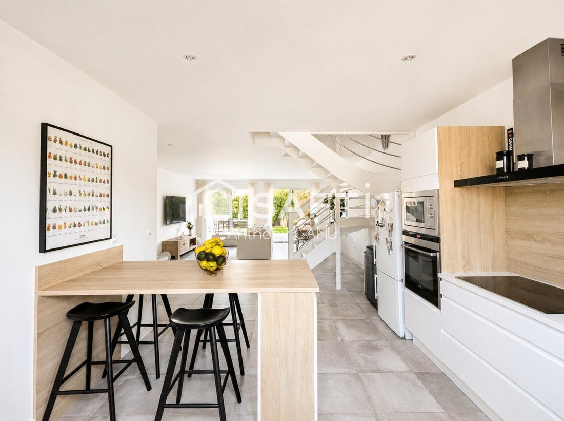 House in Bruges, Nouvelle-Aquitaine, France 4 - 18062379