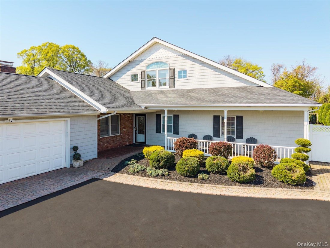 House in West Islip, New York, United States 3 - 17959148