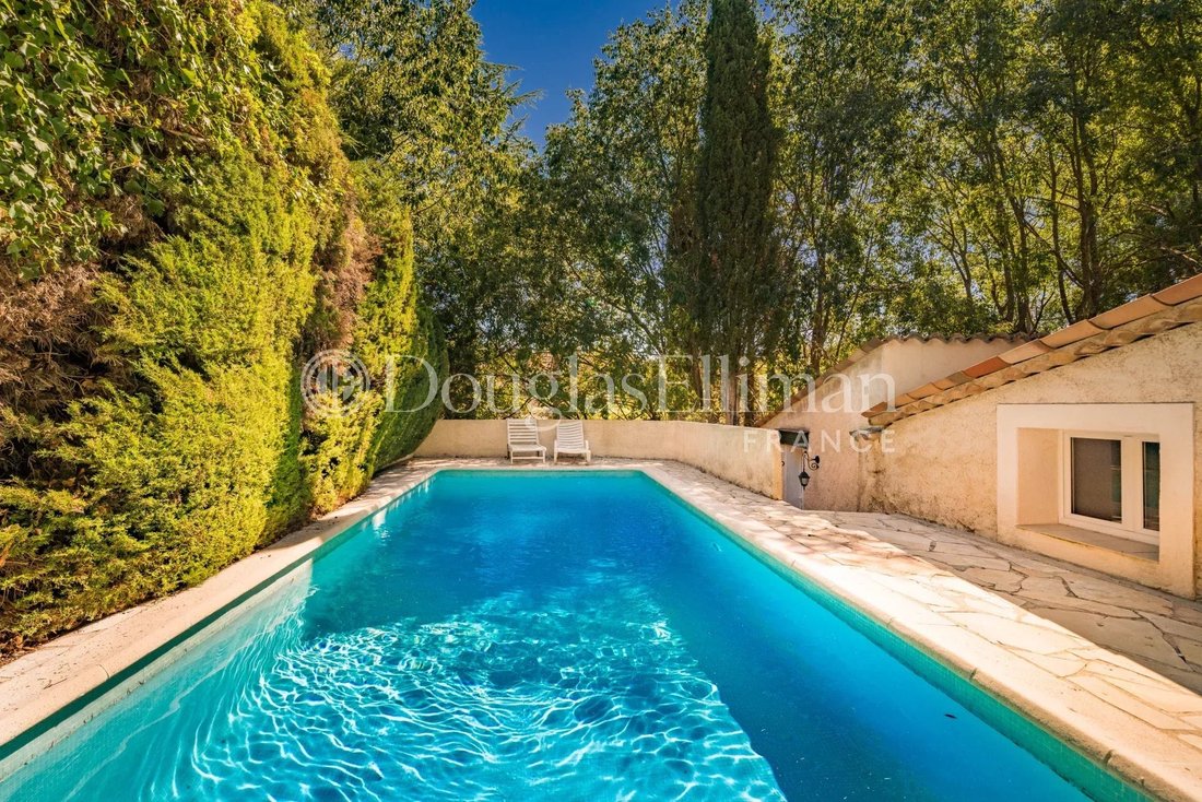 Villa in Grasse, Provence-Alpes-Côte d'Azur, France 2 - 13603623